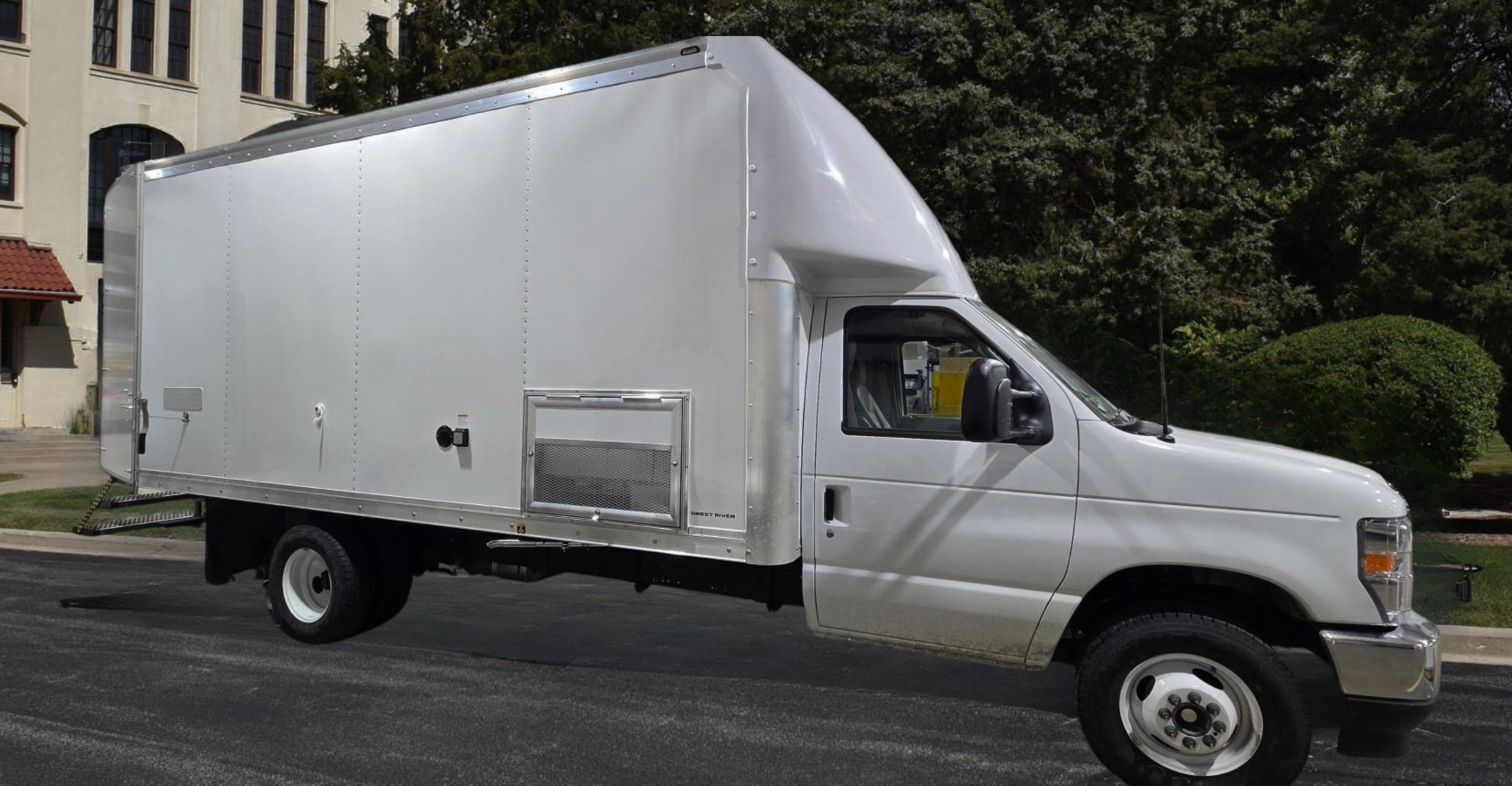System Ready Trucks / SRT - E-450