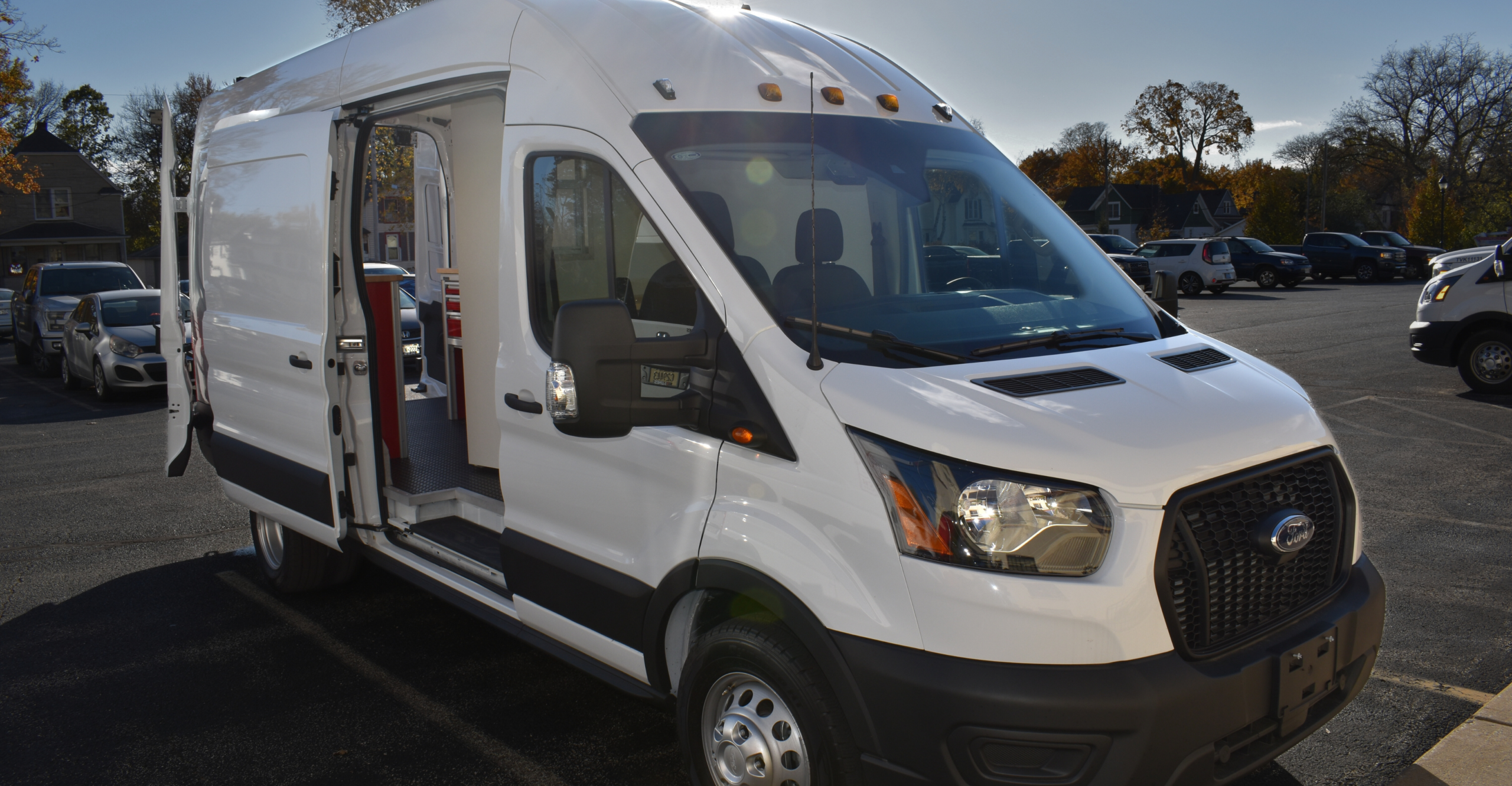 System Ready Trucks / SRT - Ford Transit van